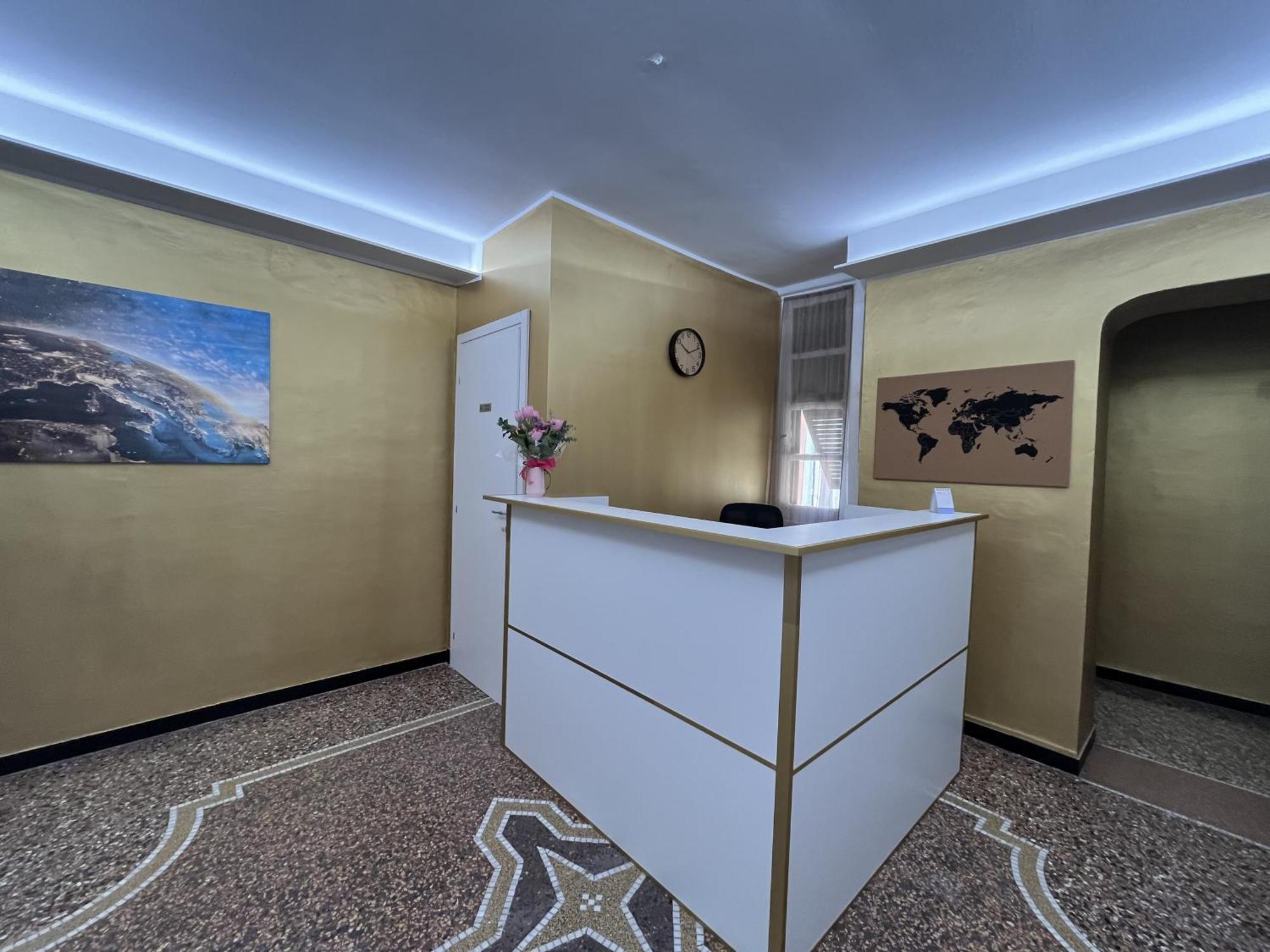 Genova Gold Rooms Екстериор снимка