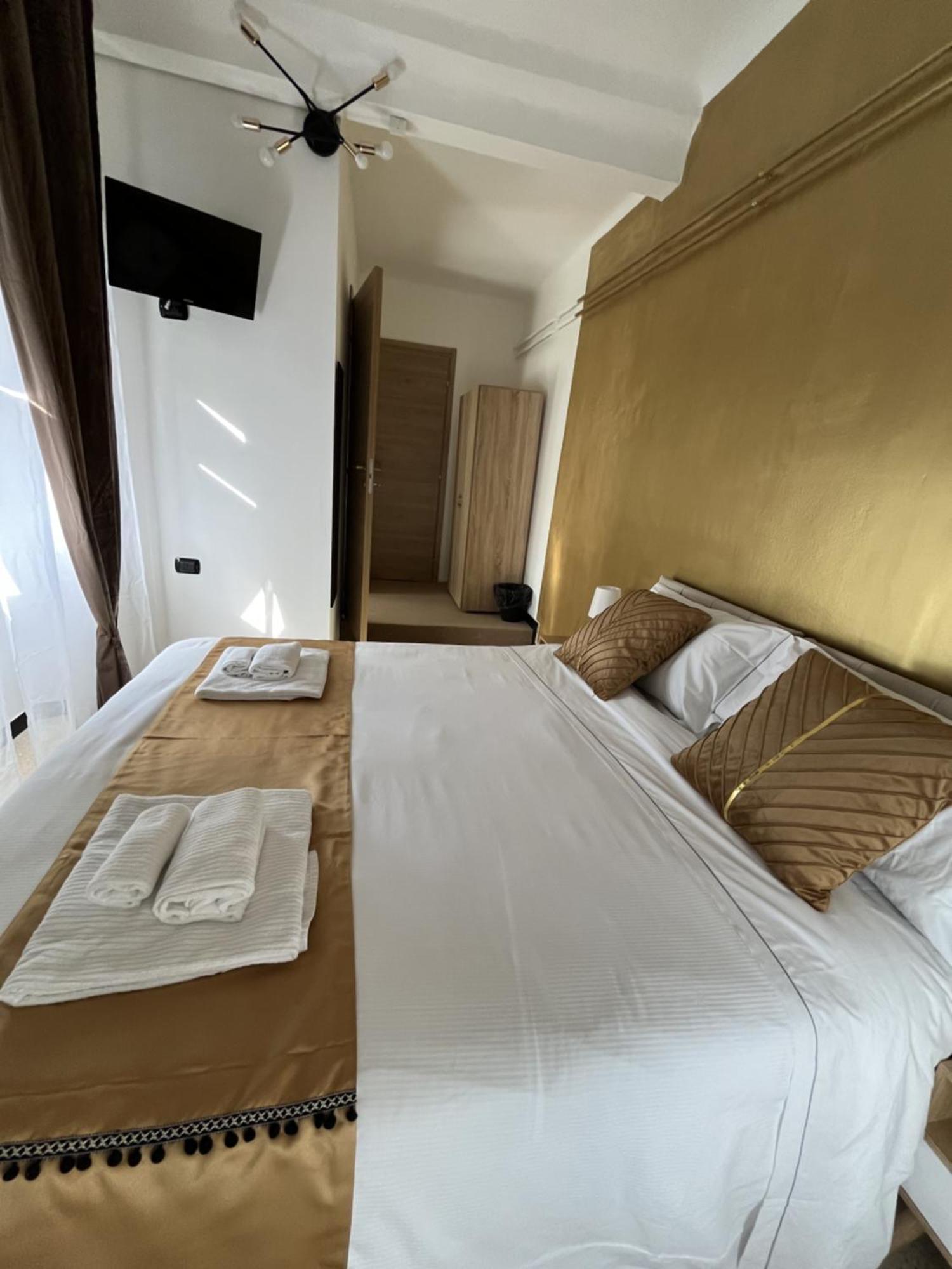 Genova Gold Rooms Стая снимка