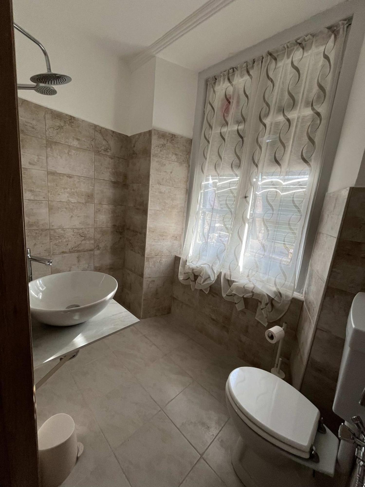 Genova Gold Rooms Екстериор снимка