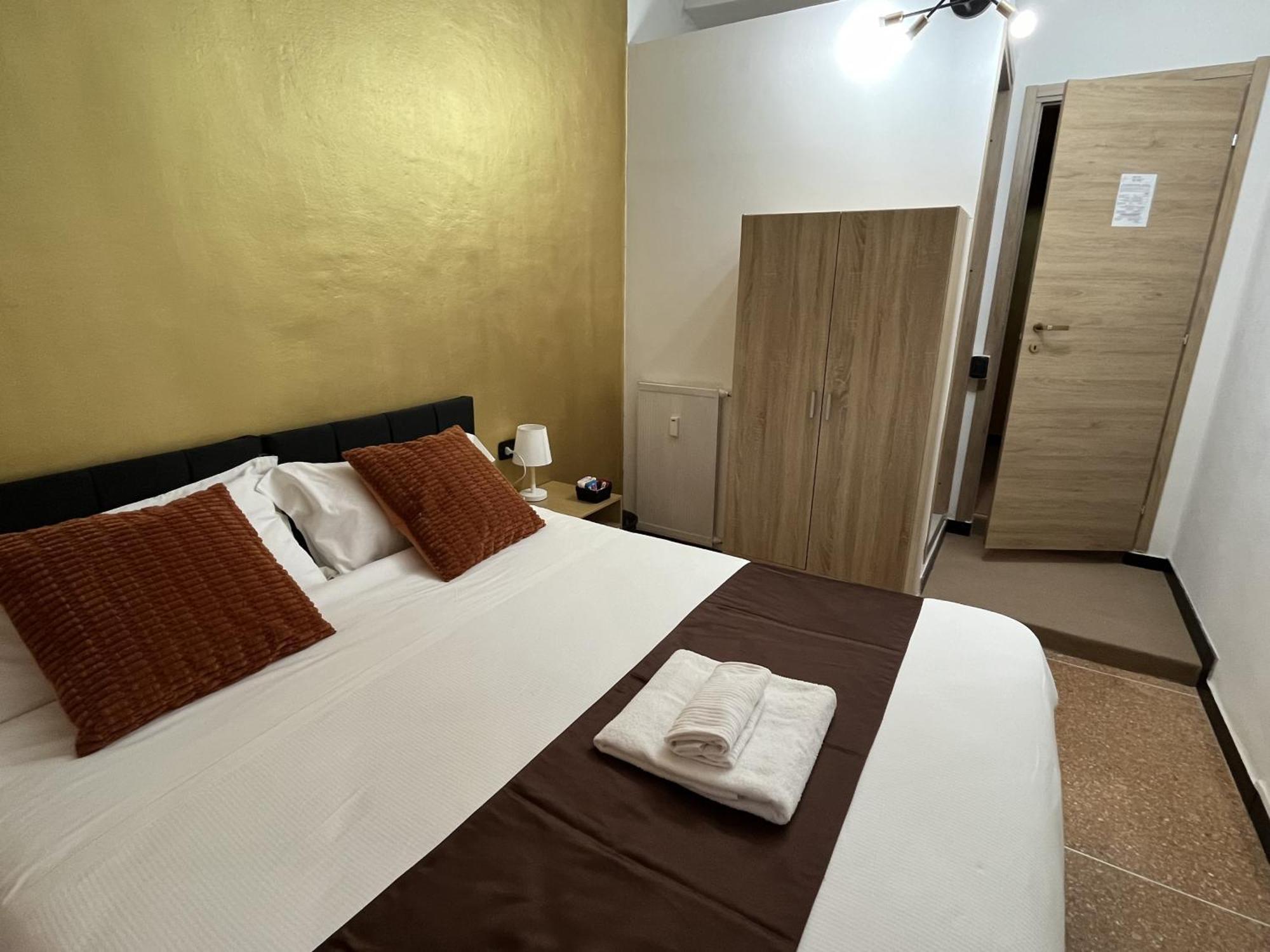 Genova Gold Rooms Екстериор снимка